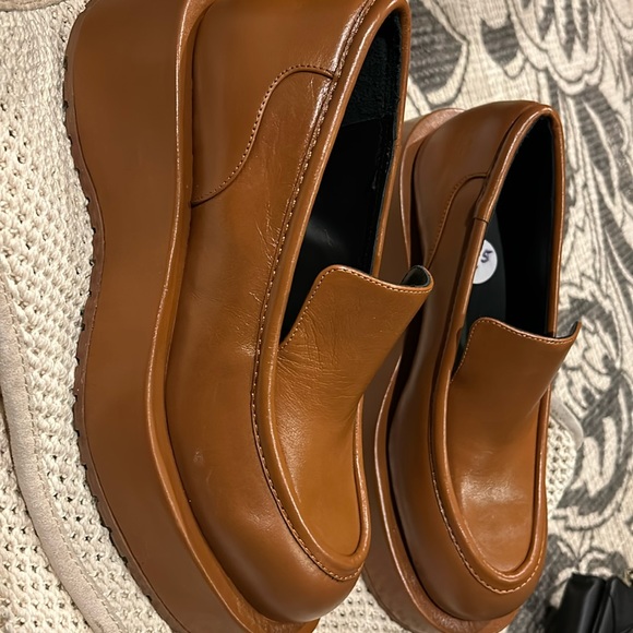 Paloma Barcelo Shoes - Paloma Barcelo Ariel Leather Loafer - NwOT s39